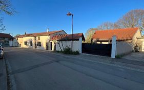 Mirabelle, Parking Prive Clos, Petit Dejeuner, Enfants Et Animaux Bienvenus